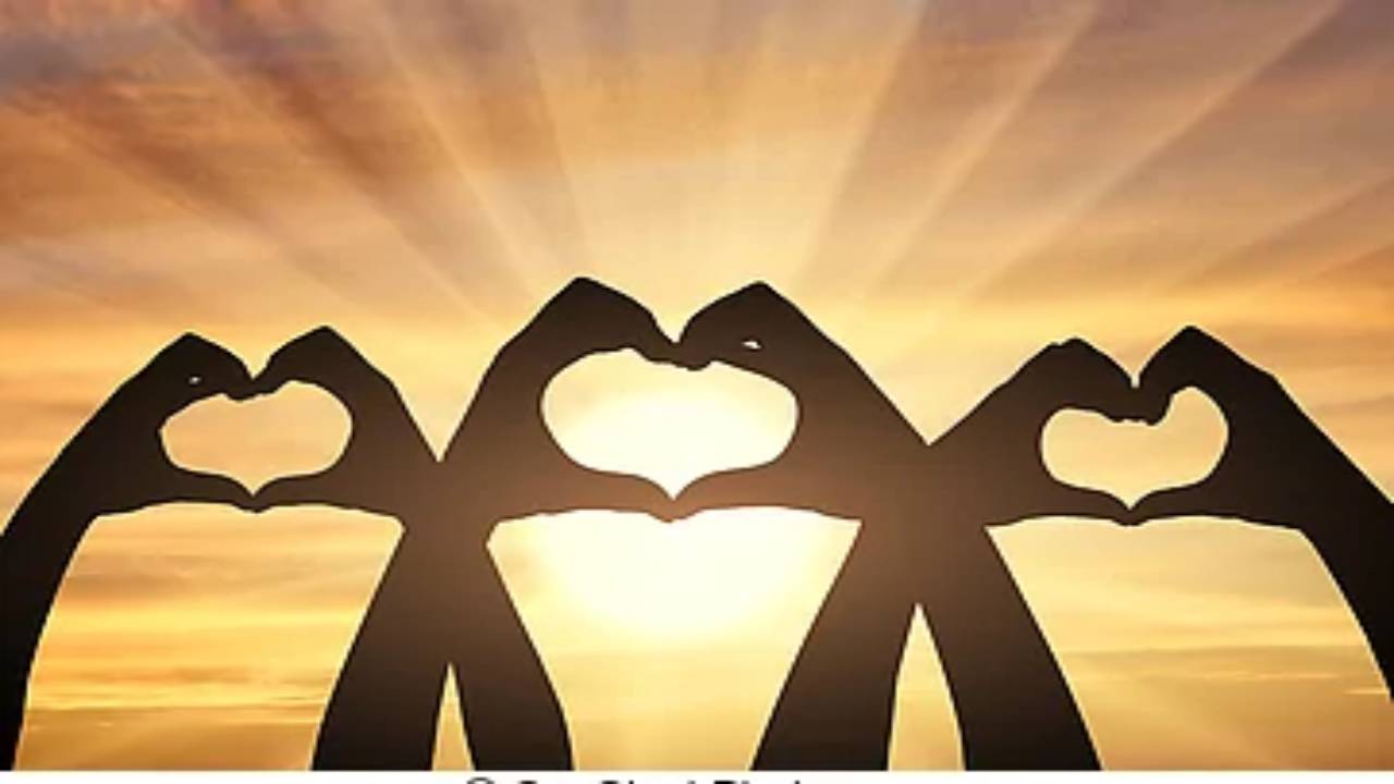 Cinema Love Story: ఇద్దరమ్మాయిలు ఓ అబ్బాయి.. వింత ప్రేమ కథ