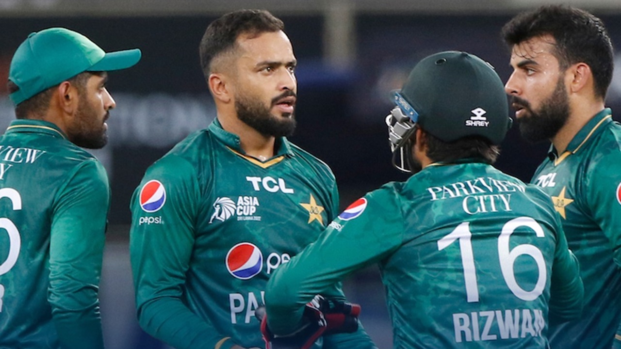 IND Vs PAK: హాఫ్ సెంచరీతో ఆదుకున్న రిజ్వాన్.. దెబ్బకు దెబ్బ తీసిన పాకిస్థాన్