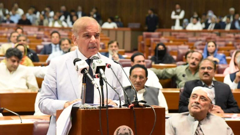 Pakistan: మిత్ర దేశాలు కూడా పాకిస్తాన్‌ను అడుక్కునే దేశంగా చూస్తున్నాయి: పీఎం షహబాజ్ షరీఫ్