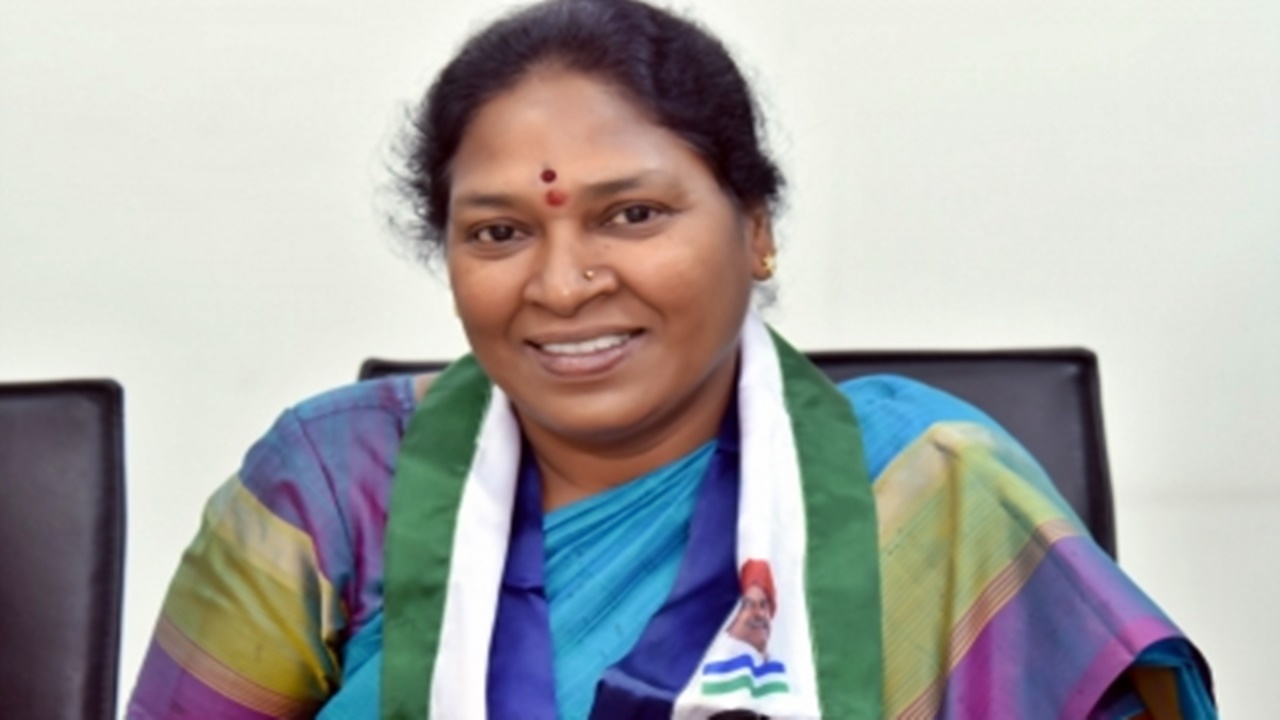 Pothula Sunitha: ఆయన నారా చంద్రబాబు కాదు.. సారా చంద్రబాబు