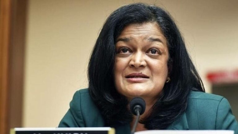 Pramila Jayapal: భారత – అమెరికన్ చట్టసభ్యురాలికి బెదిరింపులు.. ఇండియాకు వెళ్లిపో అంటూ..