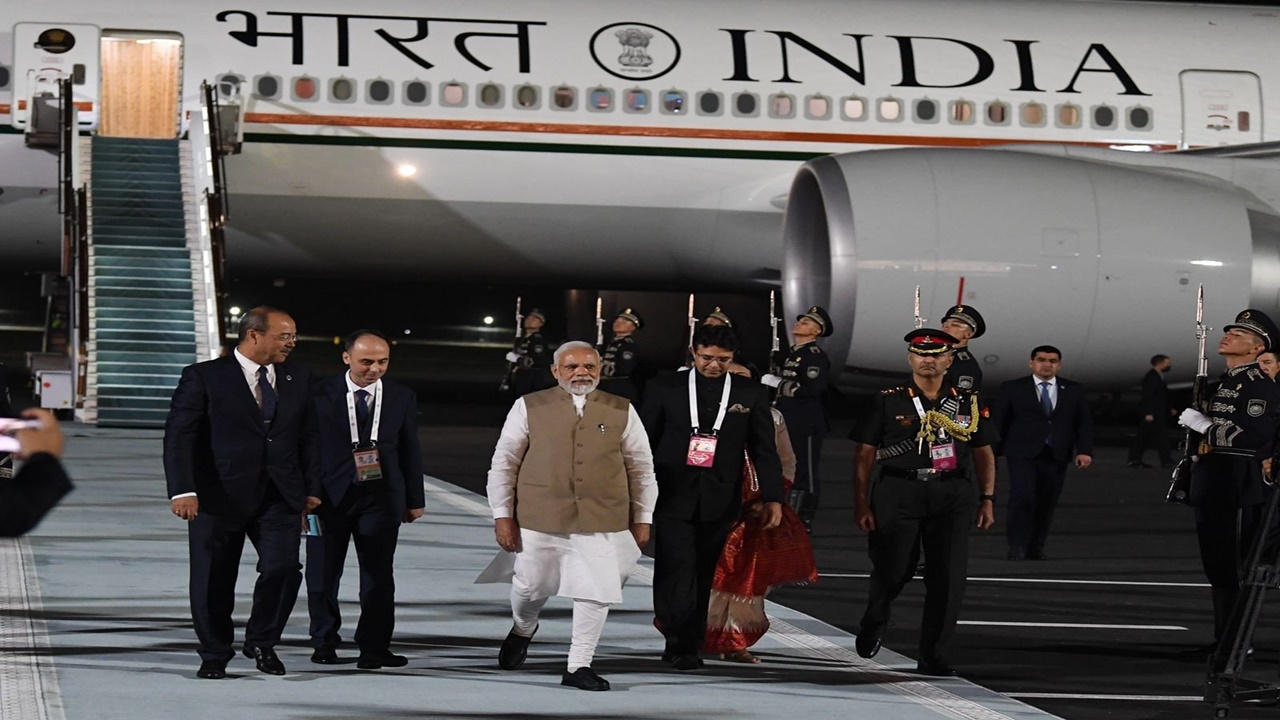 SCO Summit: ఉజ్బెకిస్తాన్ చేరుకున్న ప్రధాని.. పుతిన్‌తో భేటీ కానున్న మోడీ