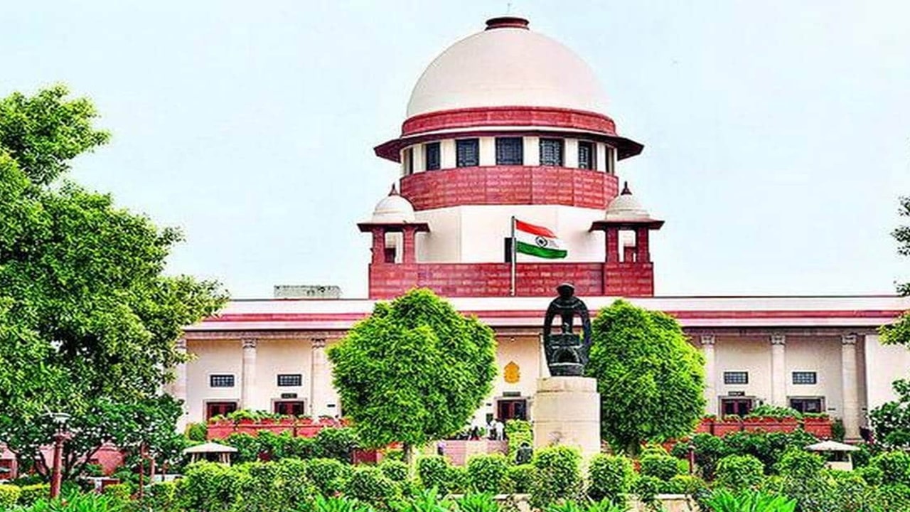 Supreme Court: జనాభా పెరుగుదలపై కేంద్రానికి సుప్రీంకోర్టు నోటీసులు