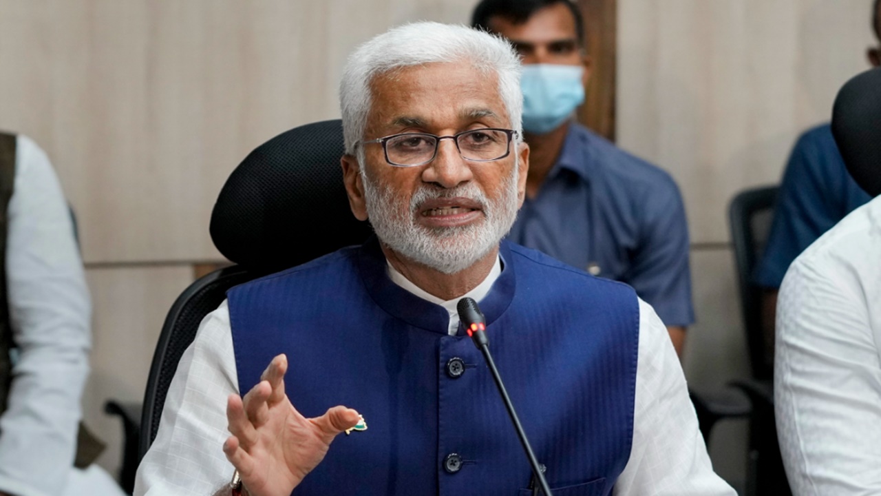 VijayaSaiReddy: రాహుల్ గాంధీకి అంత సీన్ లేదు.. విజయసాయిరెడ్డి సెటైర్లు