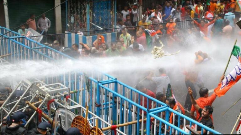 West Bengal: రణరంగంగా బెంగాల్.. మమతాబెనర్జీ “లేడీ కిమ్” అంటూ విమర్శలు