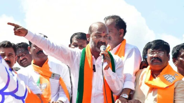 Bandi Sanjay : ఇన్నాళ్లు లేని అభ్యంతరం ఇప్పుడేందుకు వచ్చిందో