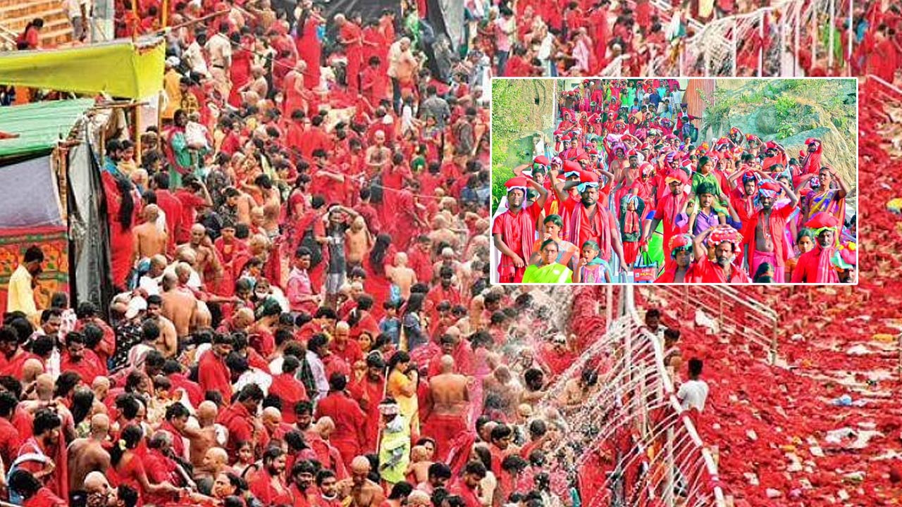 Bhavani Devotees: భక్తులతో కిక్కిరిసిన ఇంద్రకీలాద్రి.. నవరాత్రులు ముగిసినా తగ్గని రద్దీ..