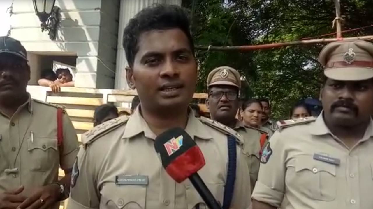 Amaravati Farmers Padayatra: పాదయాత్రను మేం ఆపలేదు.. ఐడీ కార్డులతో వస్తే ఇప్పుడే అనుమతి..!