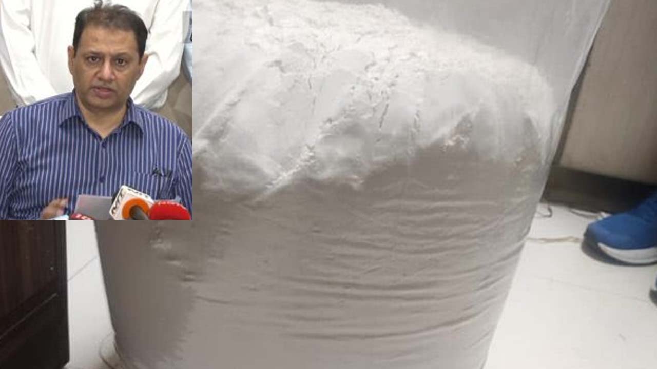 Drug Mumbai: రూ.120 కోట్ల విలువచేసే డ్రగ్స్​​ స్వాధీనం.. ఎయిర్ ఇండియా మాజీ పైలట్ అరెస్ట్