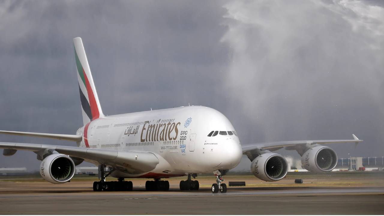 Airbus A380: ప్రపంచంలోనే అతిపెద్ద విమానం.. రేపు బెంగళూర్‌లో తొలిసారి ల్యాండింగ్