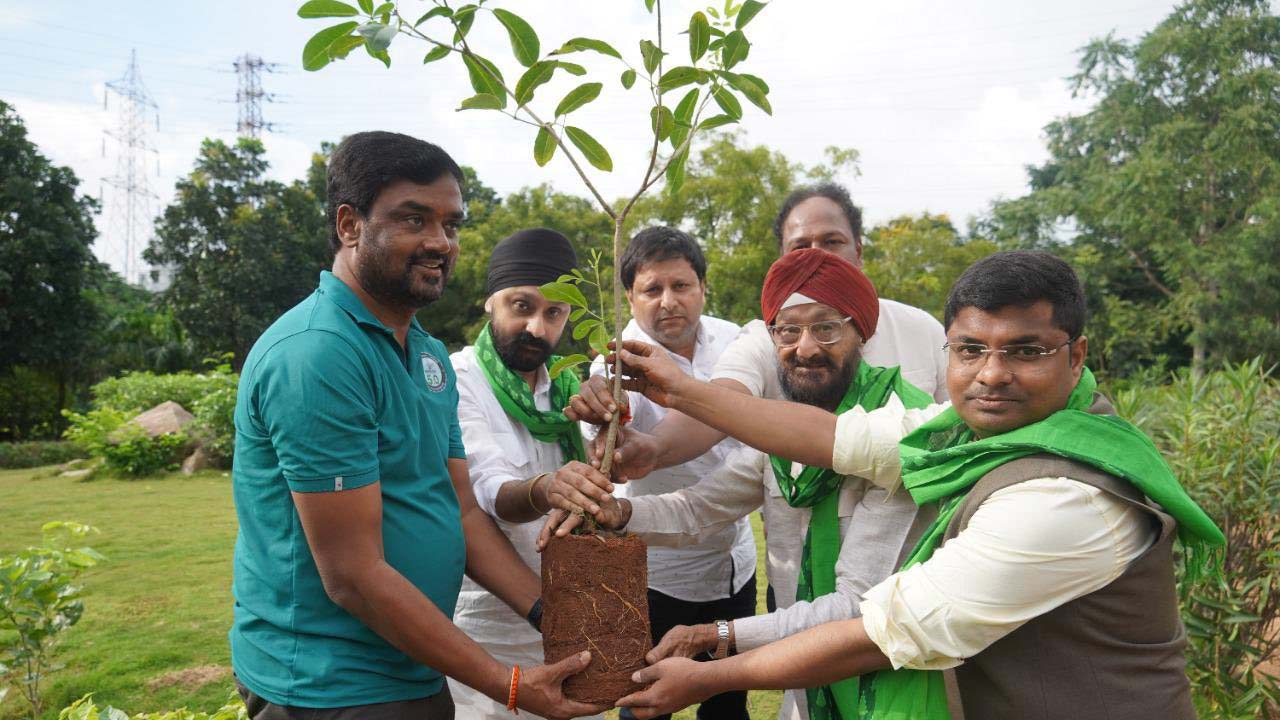 Green India Challenge : ‘గ్రీన్ ఇండియా ఛాలెంజ్’లో పాల్గొన్న ప్రముఖులు
