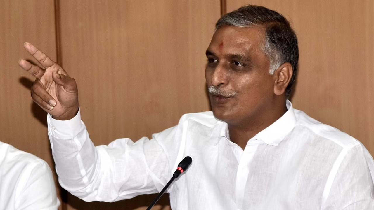 Harish Rao : బీజేపీ నేతలది నోరా? మొరా? దమ్ముంటే బీజేపీ పాలిత రాష్టాల్లో 3వేలు పింఛన్ ఇచ్చి చూపండి