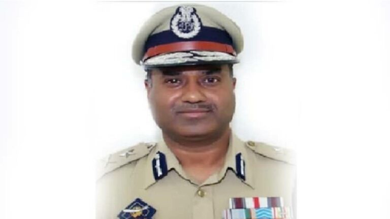 Jammu Kashmir: డీజీపీ దారుణ హత్య.. గొంతు కోసి, తగలబెట్టేందుకు ప్రయత్నం