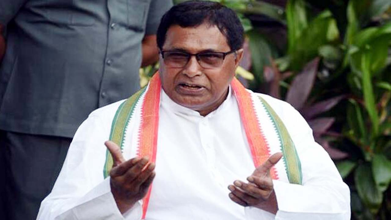 Jana Reddy : కేంద్ర, రాష్ట్ర ప్రభుత్వాలు ప్రజాస్వామ్య విలువలను గాలికి వదిలేసాయి