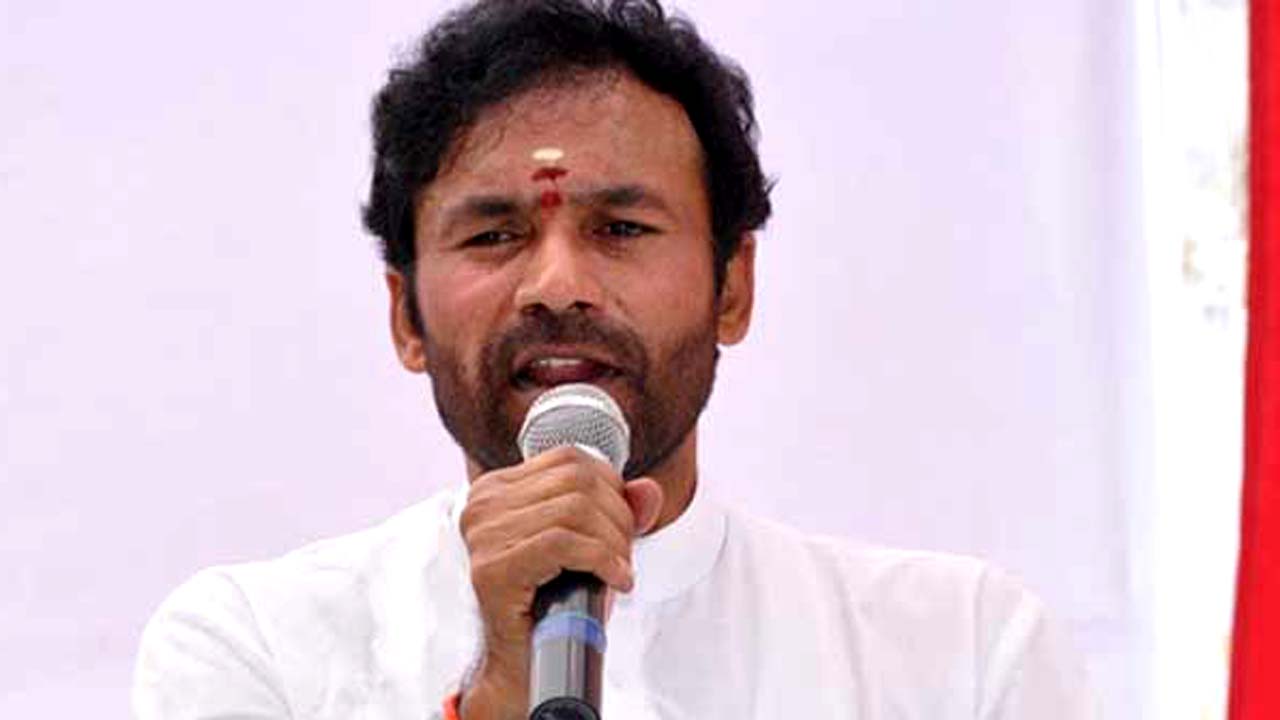 Kishan Reddy: సూట్ కేసు నిండా డబ్బులు.. లారీల కొద్దీ బీర్లు