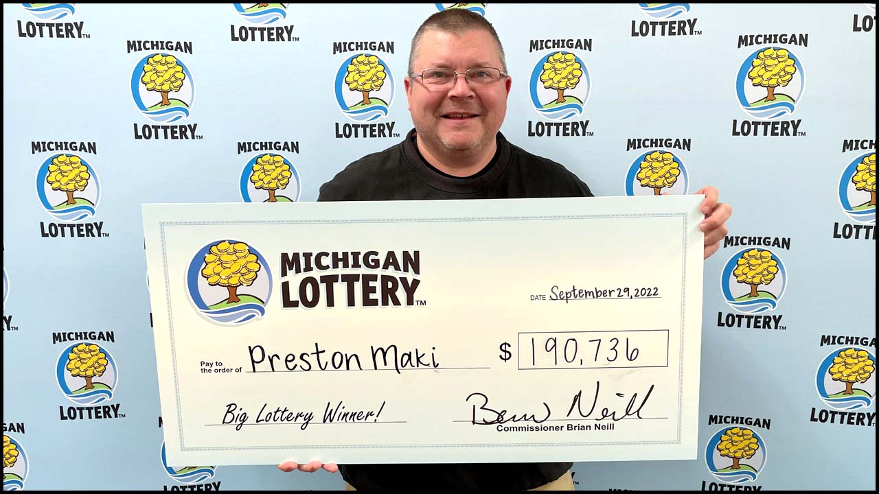 Michigan Lottery: సరుకుల కోసం వెళ్లాడు.. జాక్‌పాట్ కొట్టేశాడు