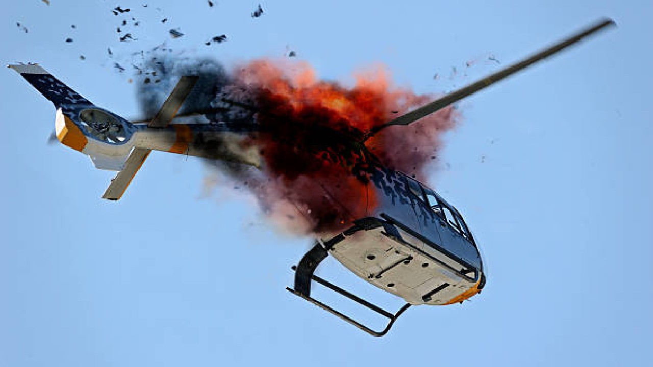 Military Chopper Crash: అరుణాచల్ ప్రదేశ్ లో మిలిటరీ హెలికాప్టర్ క్రాష్..