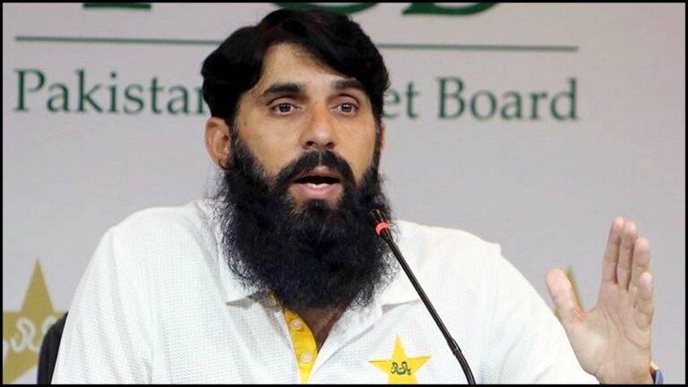 Misbah ul Haq: పాక్ మాజీ కోచ్ సంచలన వ్యాఖ్యలు.. పొట్టలు వేలాడదీసుకుని..
