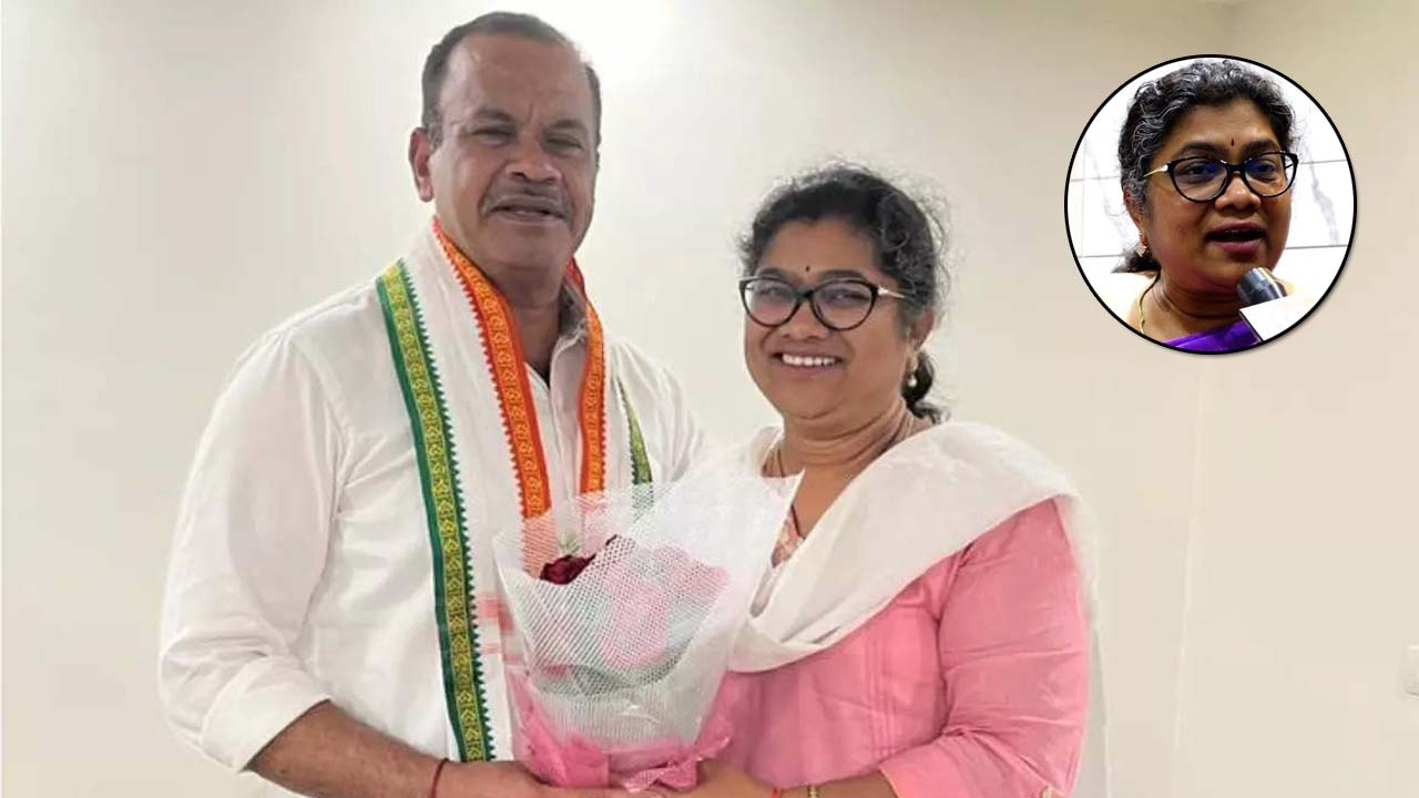 Palvai Sravanthi : కోమటిరెడ్డి వెంకట్‌రెడ్డి వెన్నుపోటు పొడుస్తున్నారని అర్ధం అయ్యింది