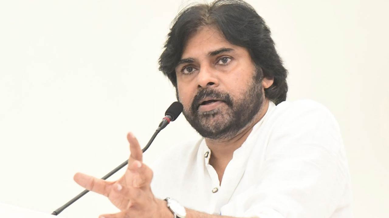 Pawan kalyan Delhi Tour: అలర్ట్‌ అయిన బీజేపీ.. ఢిల్లీ నుంచి పవన్‌కు పిలుపు..?