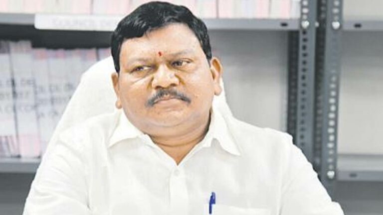 Deputy CM Peedika Rajanna Dora: నేను పవన్‌ అభిమానిని.. ఈ ఘటనతో అది పోగొట్టుకున్నాడు..!