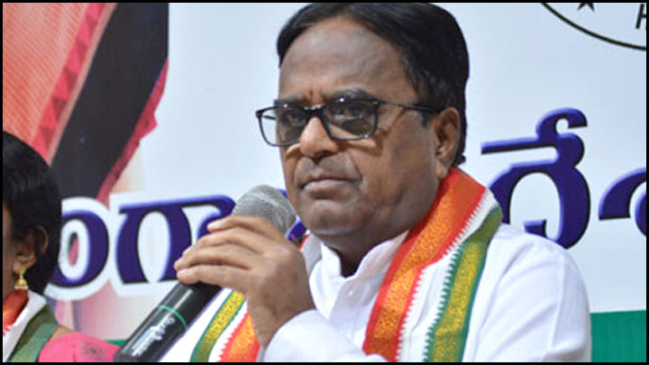 Ponnala Lakshmaiah: ఫాంహౌస్ నుంచి రాజకీయం చేసేవాళ్లు.. దేశాన్ని ఎలా బాగుచేస్తారు?