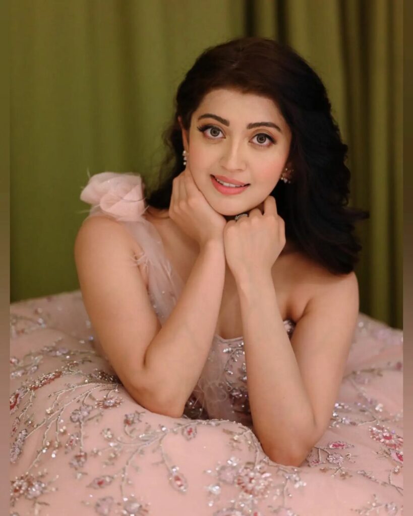 Pranitha Subhas (5)