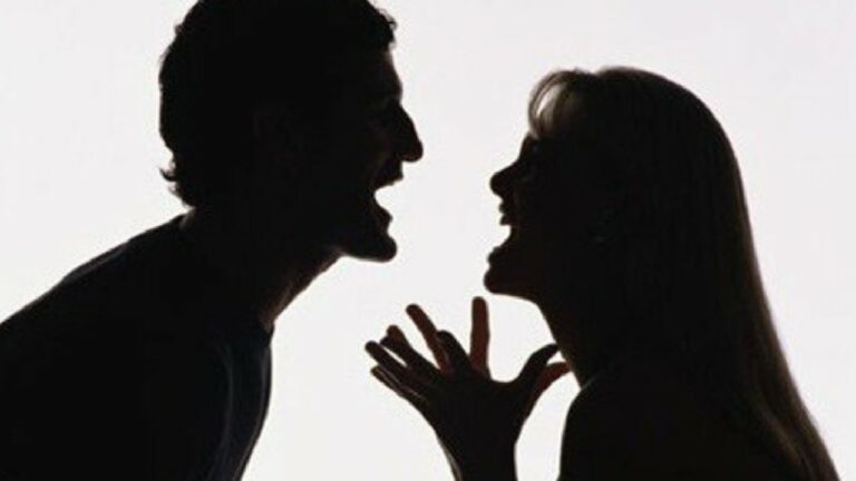 Madhya Pradesh: మటన్ కోసం మొగుడు పెళ్లాల గొడవ.. మధ్యలోకి వెళ్లిన వ్యక్తి మర్డర్