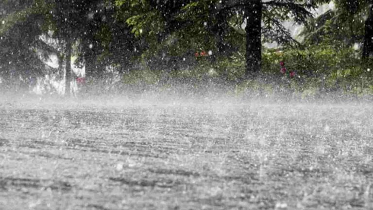 Heavy Rains in Westgodavari: పశ్చిమగోదావరిని ముంచేస్తున్న భారీ వర్షాలు
