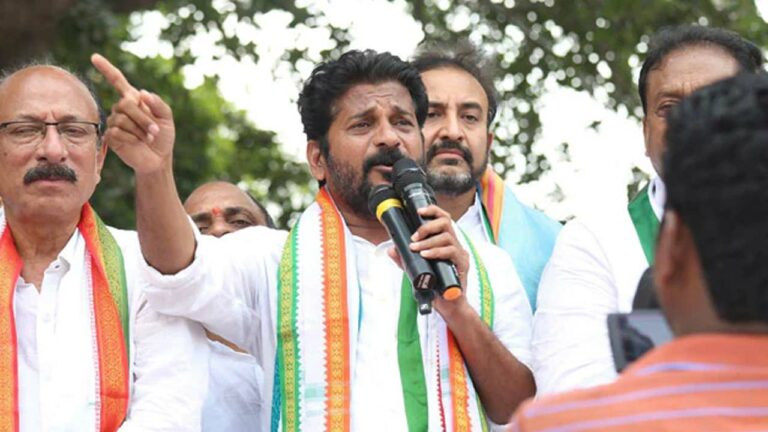 Revanth Reddy : దమ్ముంటే మునుగోడు చౌరస్తా కొస్తాం రండి