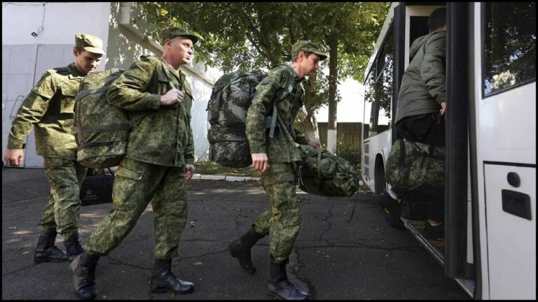 Russia – Ukraine War: రష్యాకు భారీ షాక్.. వేలమంది వెనక్కి