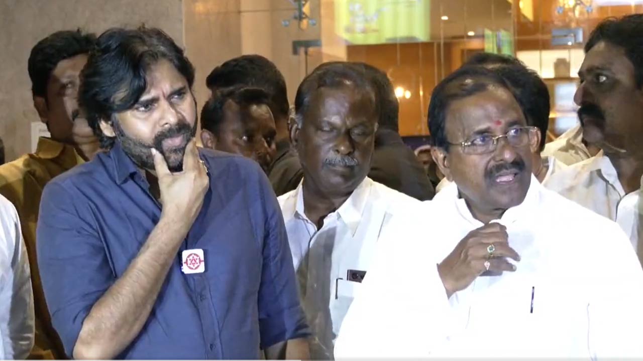 Pawan Kalyan and Somu Veerraju: జనసేనపై కుట్ర.. కేంద్ర పెద్దల దృష్టికి తీసుకెళ్లా..!