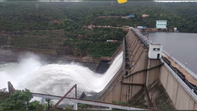 Srisailam Dam Gates Open:శ్రీశైలం డ్యాంకి వరద ఉధృతి…ఈ ఏడాది ఆరోసారి గేట్లు ఎత్తివేత
