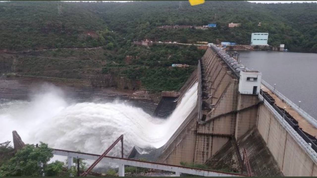 Srisailam Dam Gates Open:శ్రీశైలం డ్యాంకి వరద ఉధృతి…ఈ ఏడాది ఆరోసారి గేట్లు ఎత్తివేత