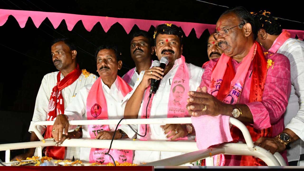 Thalasani Srinivas Yadav: ప్రభాకర్ రెడ్డి వెనుక సీఎం ఉన్నారు.. కాంగ్రెస్, బీజేపీ అభ్యర్థుల వెనుక ఎవరు ఉన్నారు?