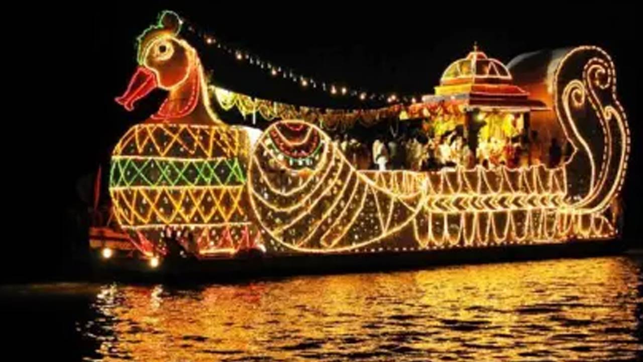 Sharan Navaratri 2022: కృష్ణానదిలో శ్రీ దుర్గామల్లేశ్వర స్వామి నదీ విహారానికి బ్రేక్