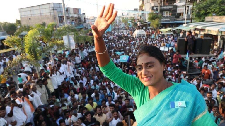 Y.S. Sharmila: దళిత బందును కాస్తా అనుచరుల బందు చేశారు