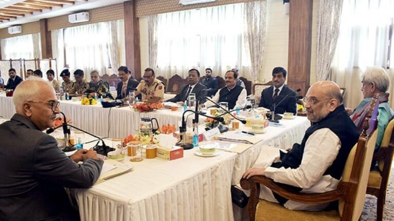 Amit Shah: పాకిస్తాన్‌తో మాటల్లేవ్.. జమ్మూ కాశ్మీర్ నుంచి ఉగ్రవాదాన్ని తుడిచిపెడతాం..