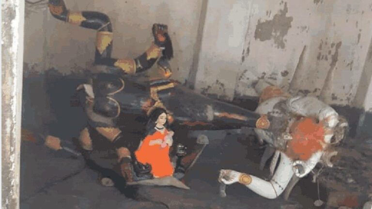 Bangladesh: బంగ్లాదేశ్‌లో హిందూ ఆలయంపై దాడి.. విగ్రహాలు ధ్వంసం