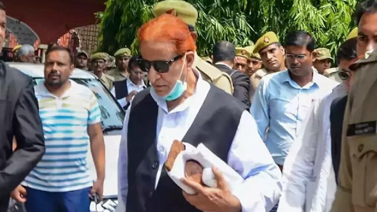 Azam Khan: అతిగా ఆవేశపడ్డాడు.. ఇప్పుడు జైలుకు వెళ్తున్నాడు