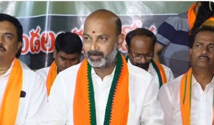 Bandi Sanjay: అమ్ముడు పోయేటోళ్ళు కూడా ఆణిముత్యాలేనా?