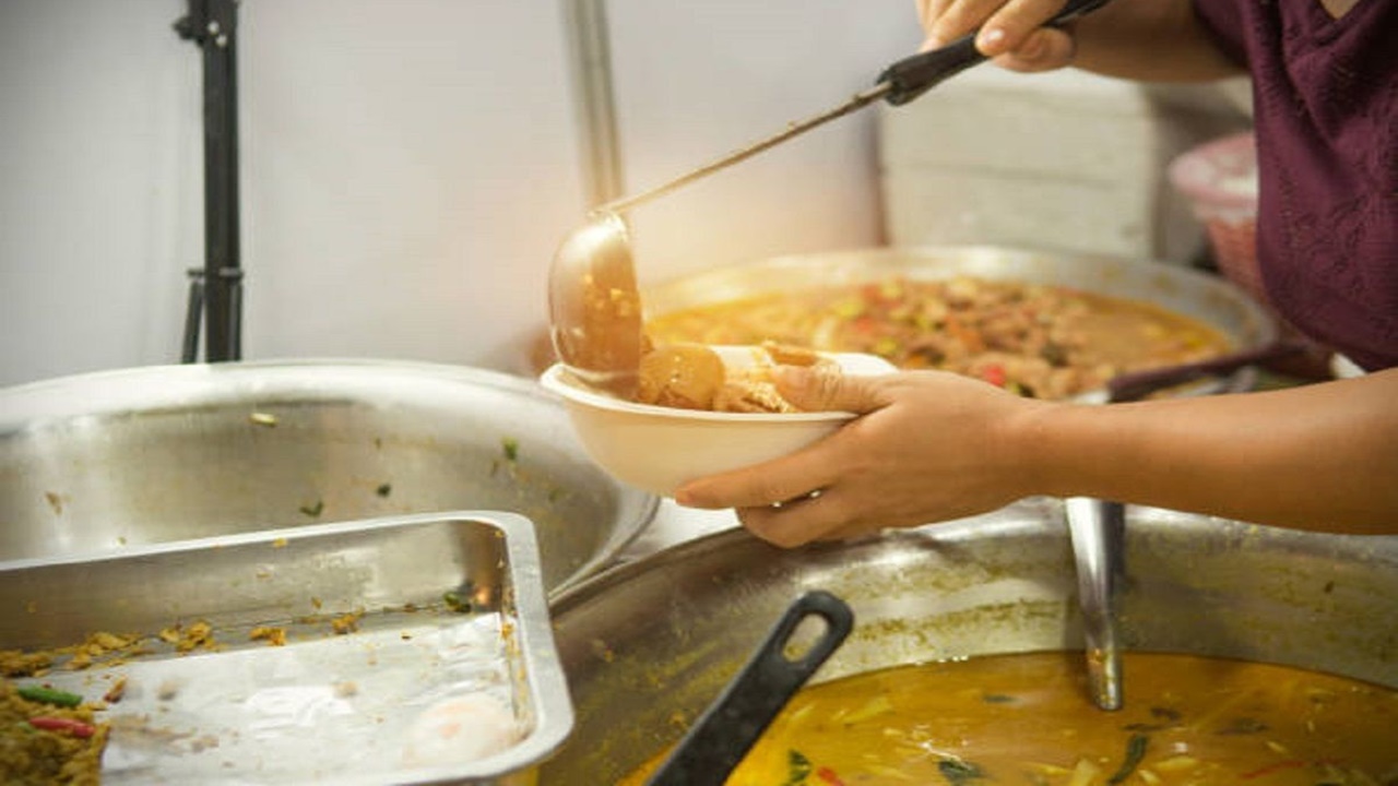 Man Kills Wife: కూర మాడిందని కట్టుకున్న ఇల్లాలిని చంపేశాడు.. అనంతరం పూడ్చేసి..!