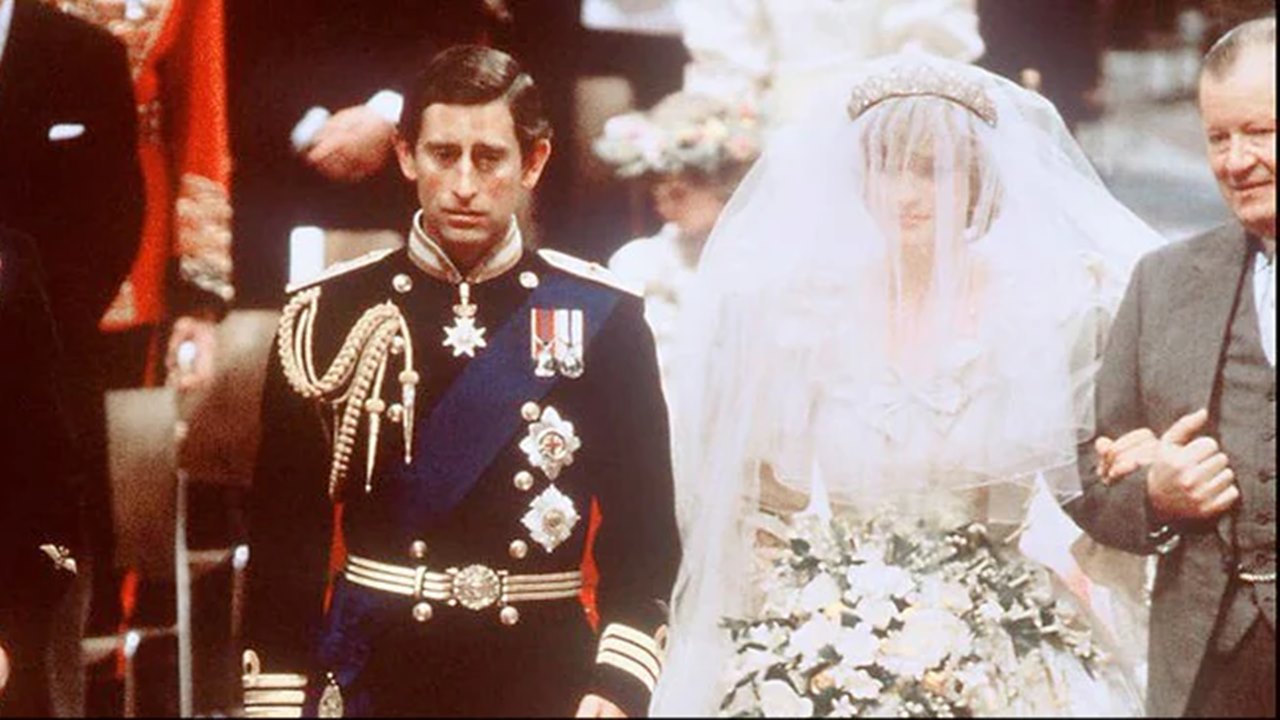 Cake Auction: 41 ఏళ్ల నాటి కేక్‌ వేలం.. ప్రత్యేకత ఏంటో తెలుసా?