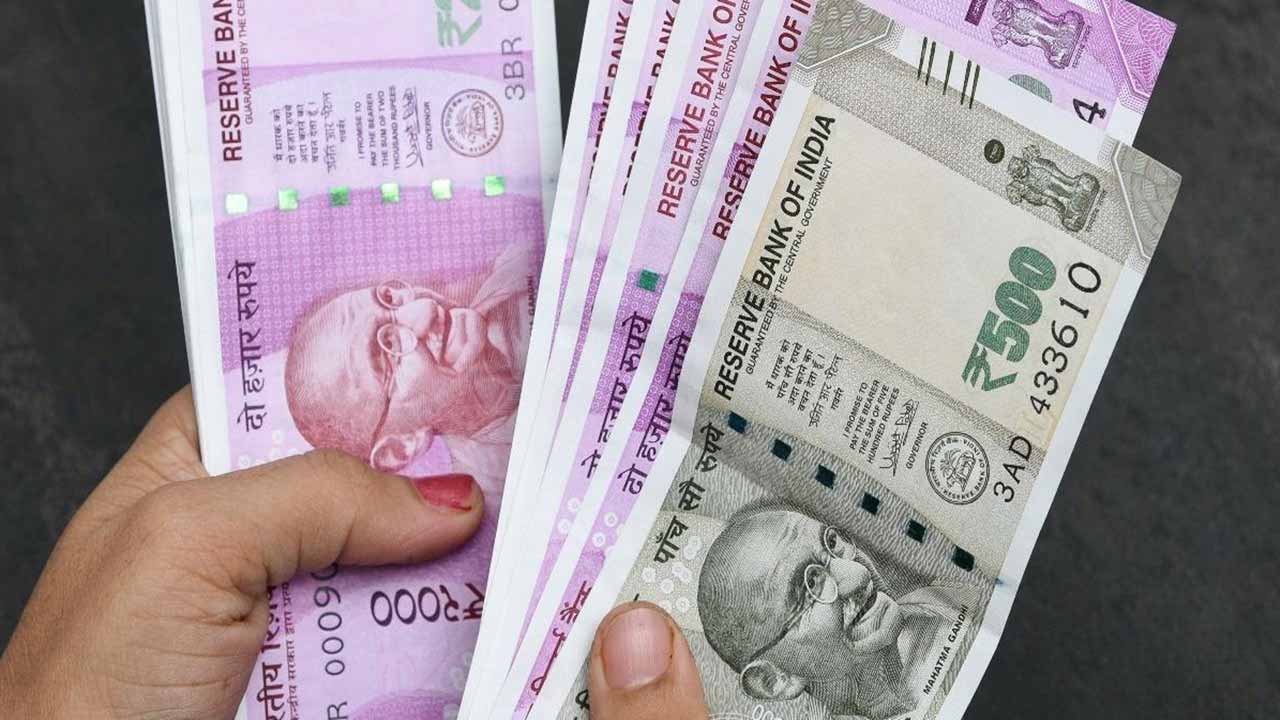 Controversy: కరెన్సీ నోట్లపై నేతాజీ బొమ్మ ముద్రించాలి.. హిందూ మహాసభ వివాదాస్పద వ్యాఖ్యలు