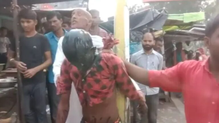 Dalit Man Thrashed: దళితుడిపై దారుణం.. స్తంభానికి కట్టి హింసించి.. గుండు కొట్టించి, ముఖాన్ని నల్లగా చేసి..