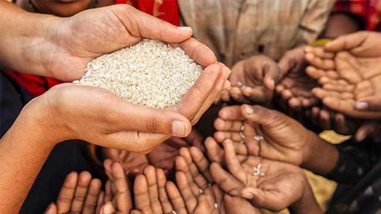 Global Hunger Index: ఆకలి సూచీలో అట్టడుగున భారత్‌.. మనకన్నా పాక్‌, నేపాల్‌లే బెటర్..