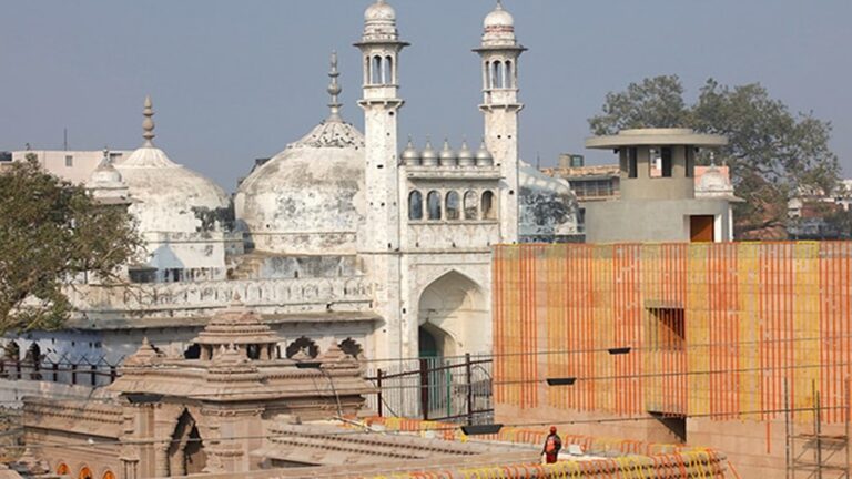 Gyanvapi Case: జ్ఞానవాపి మసీదు కేసు.. శివలింగానికి కార్బన్‌ డేటింగ్‌పై తీర్పు వాయిదా
