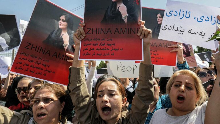 Anti-Hijab Protest: ఇరాన్ హిజాబ్ నిరసనల్లో 90 మందికి పైగా మృతి