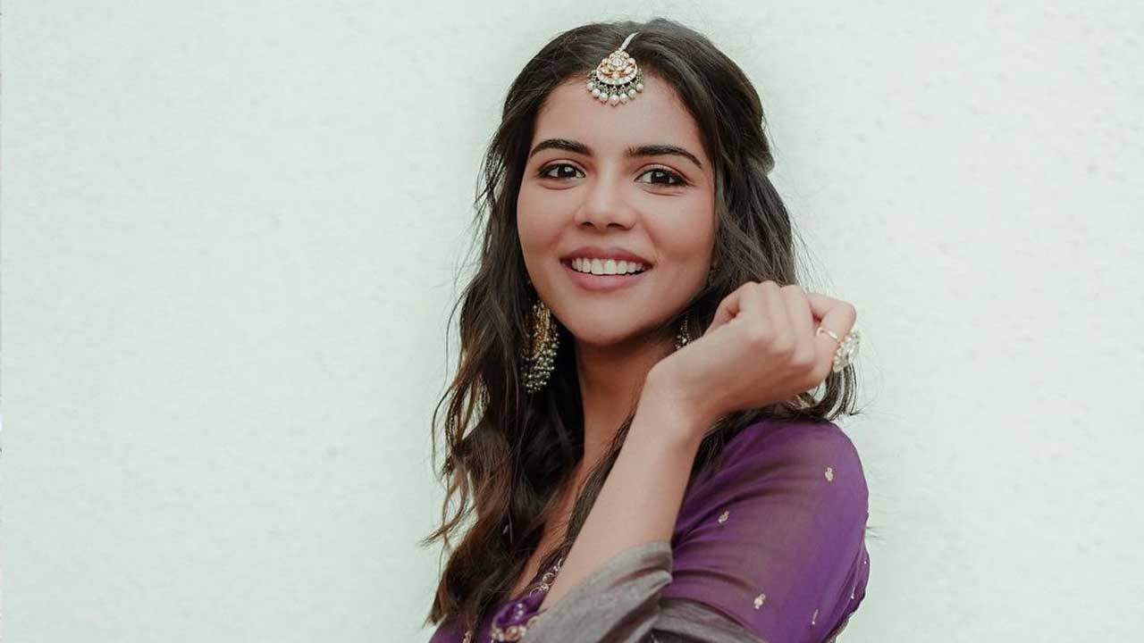 Kalyani Priyadarshan: ‘హలో’ బ్యూటీ నవ్వుకు ఫిదా కానివారుండరే..