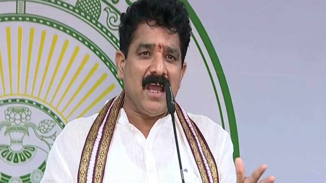 Karanam Dharmasri: నా రాజీనామా ఆమోదం పొందితే.. టీచర్ పోస్టులో చేరిపోతా